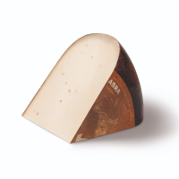 Morceau de fromage Smokey Goat