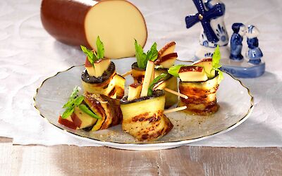 Gerookte aubergine met kaas uit de oven