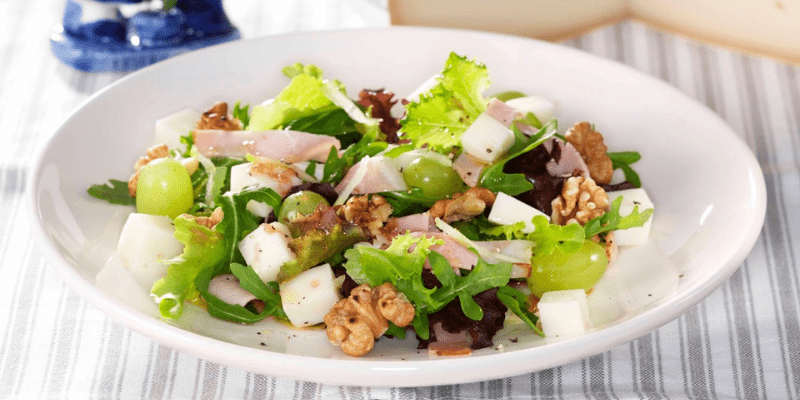 Geitenkaas salade met ham en druiven