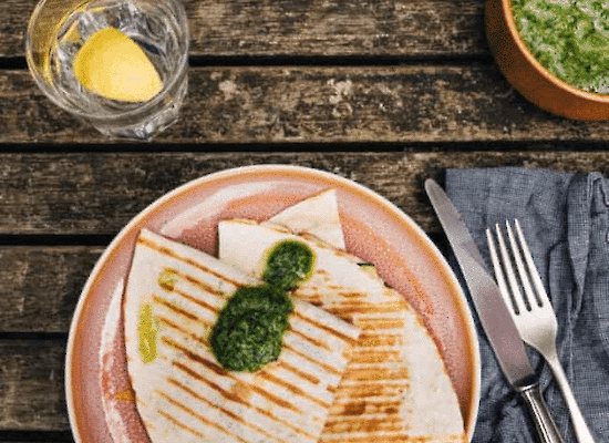 Quesadilla's met courgette en geitenkaas