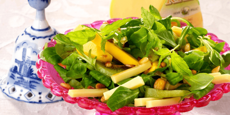 Mango Kiwi Salade met Henri Willig Kaas