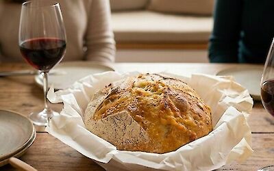 Zuurdesem-borrelbrood met Pure Gold